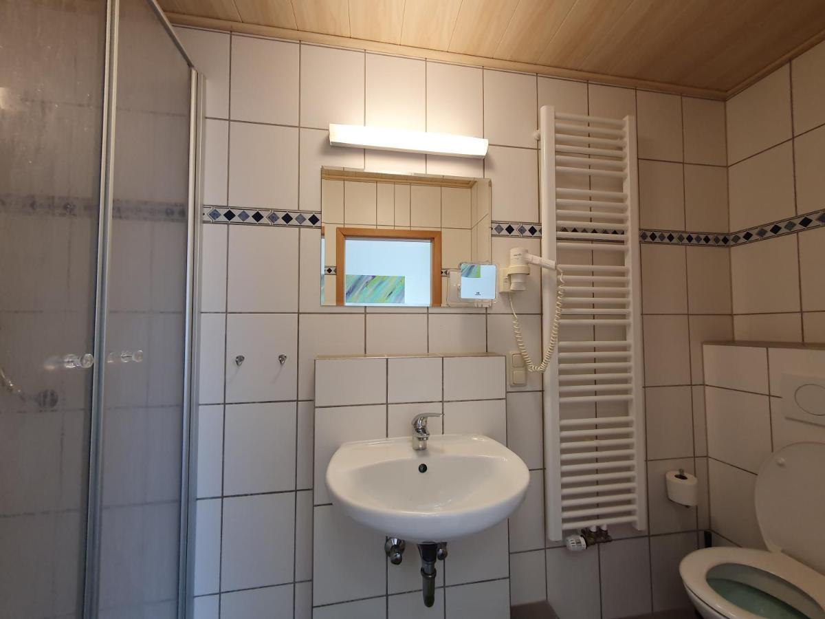 Garni Hotel Biebertal Am Milseburgradweg 霍夫比伯 外观 照片